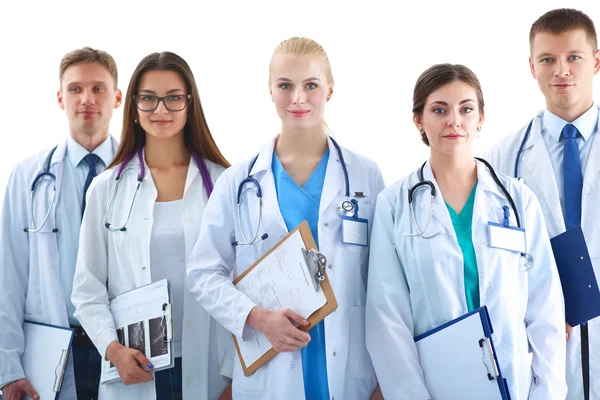 Portrait d'un groupe de collègues souriants de l'hôpital debout ensemble — Photo