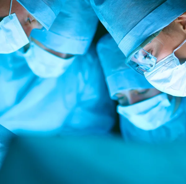 Young surgery team in the operating room — Stock Photo, Image