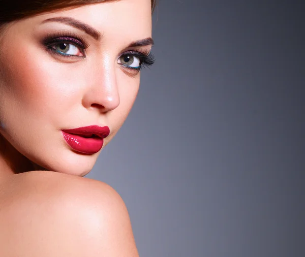 Beautiful woman with evening make-up — Stock Photo, Image