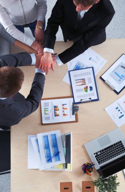 El ele tutuşan iş ekibi - takım çalışması kavramları