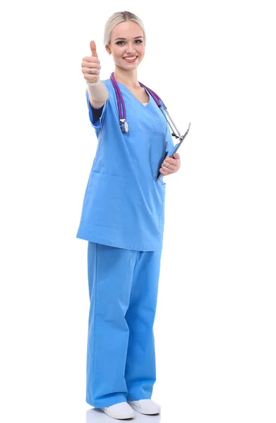 Médico femenino usando una tableta digital y de pie sobre fondo blanco. Mujeres doctores. — Foto de Stock