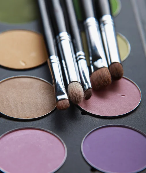 Professionele cosmetica, palet met oogschaduw, make-up — Stockfoto