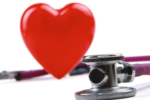 Estetoscopio y corazón —  Fotos de Stock
