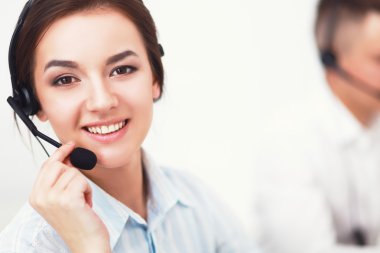 iş kadını ile çağrı merkezi kameraya gülümseyen mezartaşı