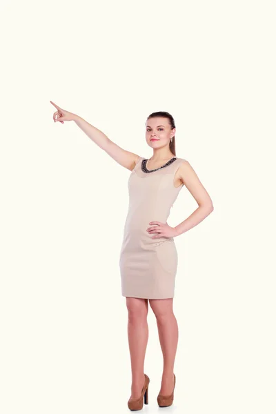Портрет молодої жінки в сукні, що стоїть — стокове фото