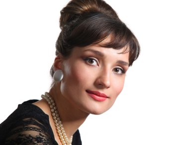 Beyaz arka plan üzerinde izole, güzel bir kadın portresi