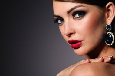 güzel bir kadınla akşam makyaj