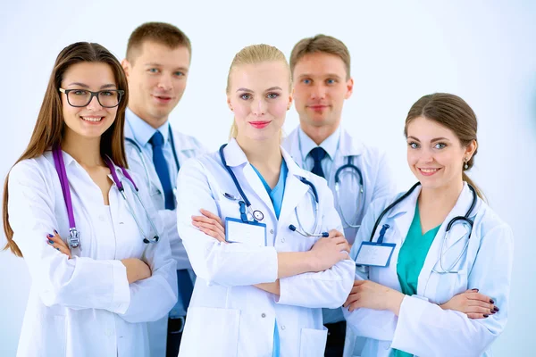 Retrato de grupo de colegas de hospital sorridentes juntos — Fotografia de Stock