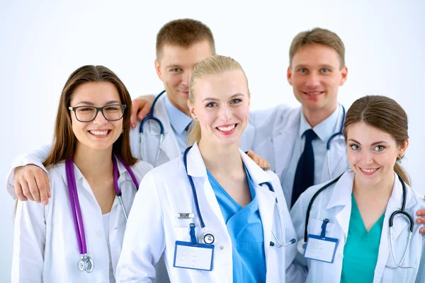 Retrato del grupo de colegas sonrientes del hospital de pie juntos —  Fotos de Stock
