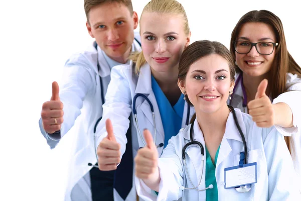 Портрет команды врачей, показывающих большие пальцы вверх — стоковое фото