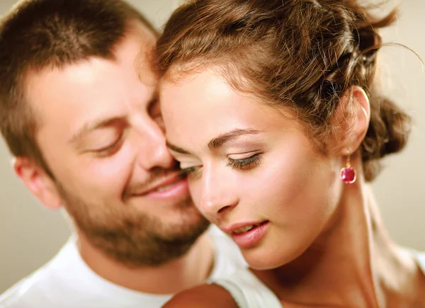 Young man and woman together over white background — Stock Photo, Image