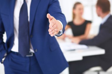 Bir iş tokalaşmasının kapanışı