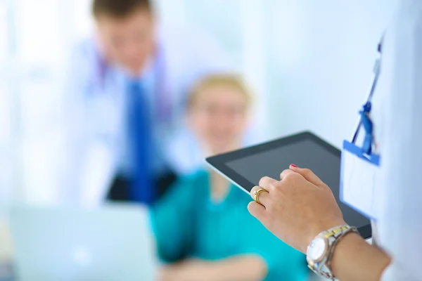 Vrouwelijke dokter in het ziekenhuis — Stockfoto