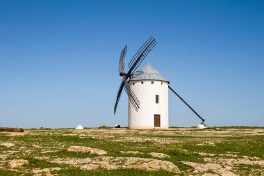 Campo de Criptana 'da geleneksel yel değirmeni, La Mancha, Ciudad Real, İspanya