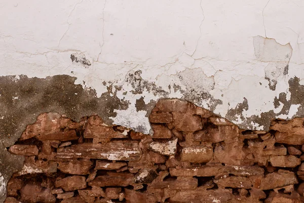 Old Rustic Whitewhased Stone Wall Peeling Plaster — Stock Photo, Image