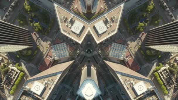 Caleidoscopio efecto de las aves aéreas vista desde arriba hacia abajo vista del centro. Espejó verticalmente imágenes abstractas giratorias. Los Ángeles, EE.UU.. — Vídeos de Stock