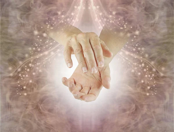 Shamanic Energy Healer Küldése Gyógyító Női Gyógyító Megrakott Kézzel Ellen — Stock Fotó