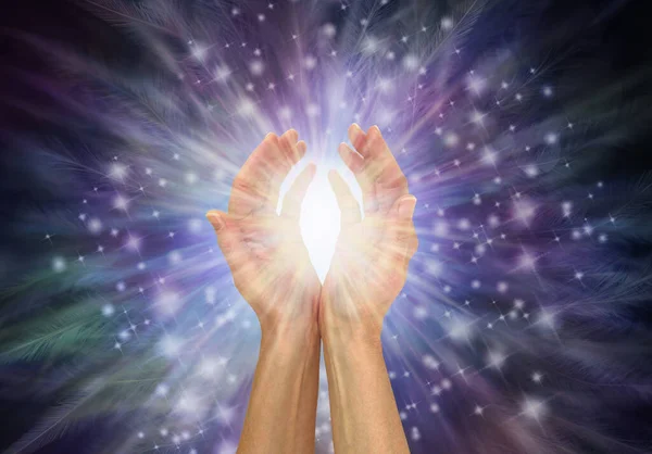 Healing Energy Feels Beautiful Tingling Touch Angel Feathers Female Hands — Stock Photo, Image