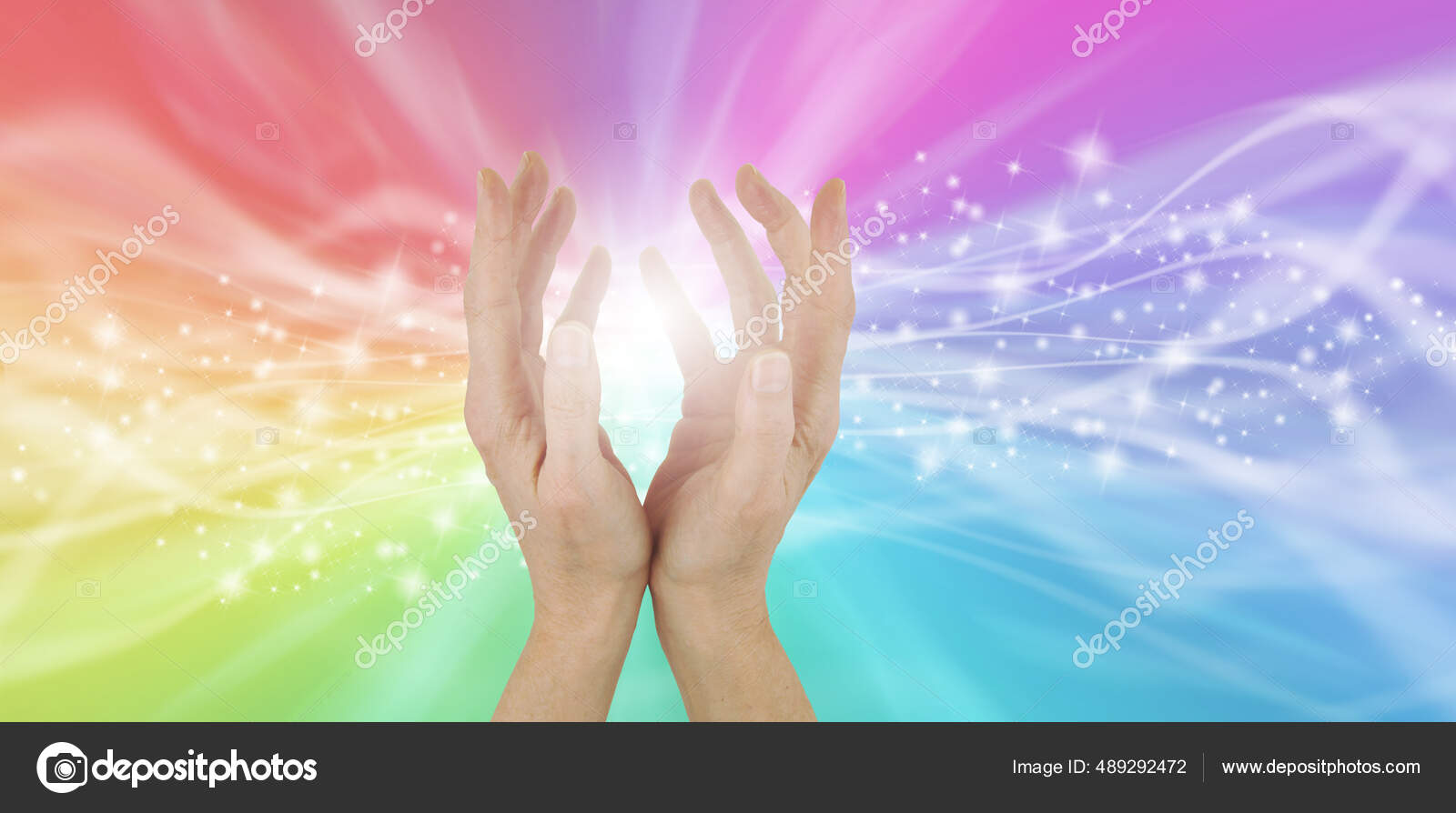 Manos Curativas Campo Energía Del Arco Iris Manos Femeninas Que — Foto de  stock #489292472 © Healing63, image size:1600x894
