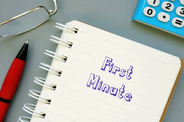 Concepto Negocio Sobre First Minute Con Signo Hoja — Foto de Stock