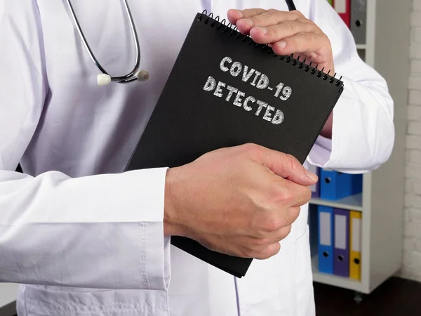 Conceito Médico Sobre Covid Detected Com Sinal Pedaço Papel — Fotografia de Stock