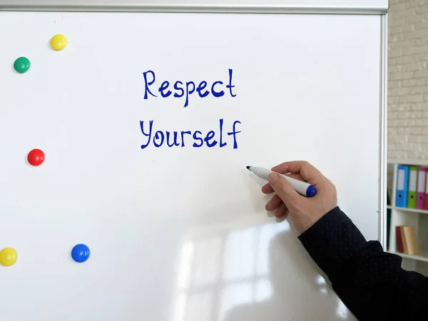 Respect Yourself Zeichen Auf Der Seite — Stockfoto