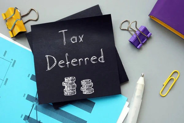 Financial Concept Tax Deferred Phrase Page — Stock Photo, Image