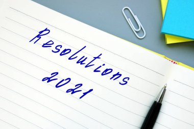 Finansal kavram: 2021 sayfasındaki kararların imzalanması.