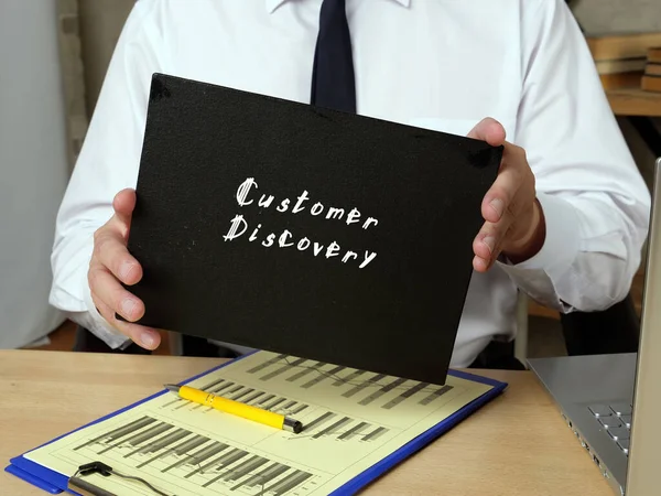 Geschäftskonzept Bedeutet Customer Discovery Mit Schild Auf Dem Blatt Papier — Stockfoto