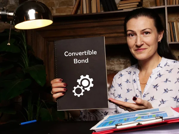Financieel Concept Betekent Converteerbare Obligatie Met Teken Blanco Kaart Hand — Stockfoto