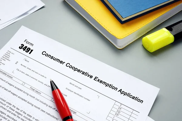 2017 Financial Concept Form 3491 Consumer Cooperative Exemption Application Inscription — 스톡 사진