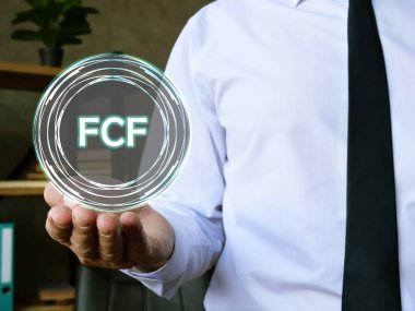 Kağıt üzerinde Ücretsiz Nakit FCF ifadesi