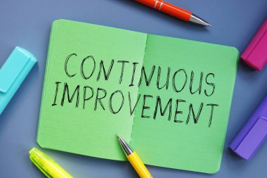 İş kavramı, sayfadaki imzayla sürekli gelişim anlamına gelir..