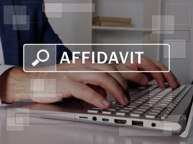  AFFIDAVIT yazıtları ekranda. Modern Bankacının elleri siyah akıllı telefonu tutuyor..
