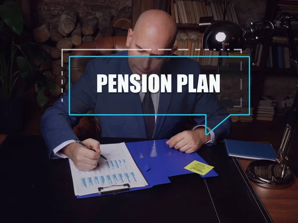 Надпись Pension Plan Экране Мужчина Проверяет Рыночные Данные Договоренность Работодателем — стоковое фото