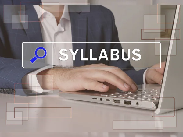 Syllabus Фраза Экране Бухгалтер Использует Интернет Технологии Офисе Поиск Концепции — стоковое фото