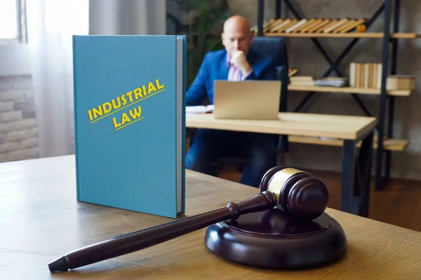 Jurist Είναι Κάτοχος Master Business Administration Industrial Law Book Ορισμός — Φωτογραφία Αρχείου