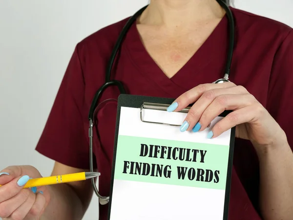 Concepto Atención Salud Sobre Palabras Encontramiento Dificultadas Con Frase Hoja — Foto de Stock