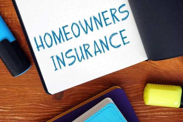 Οικονομική Έννοια Που Σημαίνει Homeowners Insurance Θαυμαστικά Την Υπογραφή Στη — Φωτογραφία Αρχείου