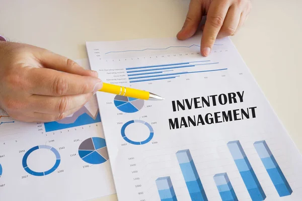 Concepto Negocio Sobre Gestión Inventorios Con Frase Impresión Con Diagramas —  Fotos de Stock