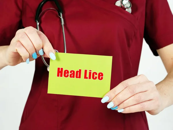 Концепція Охорони Здоров Означає Head Lice Написом Сторінці — стокове фото
