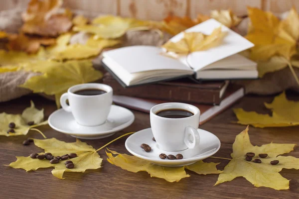 Autumn still life with a cup of tea — Stock Photo, Image