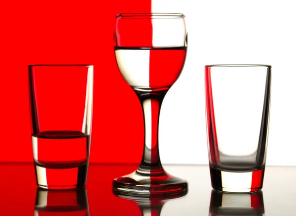 ガラス、赤、白 — ストック写真