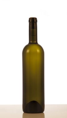beyaz şarap şişeleri