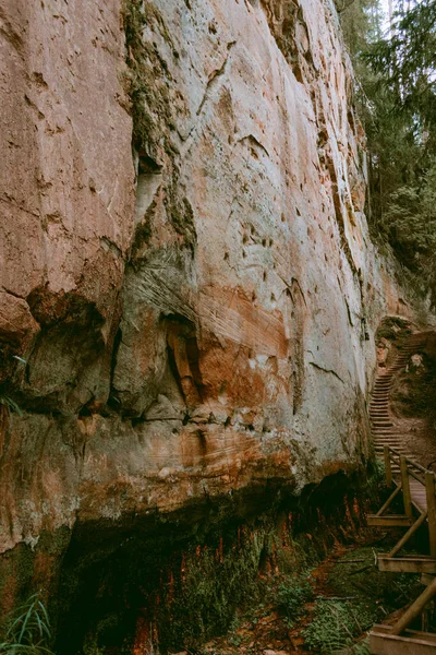 Sendero Por Los Acantilados Piedra Arenisca Licu Langu Junto Río — Foto de Stock