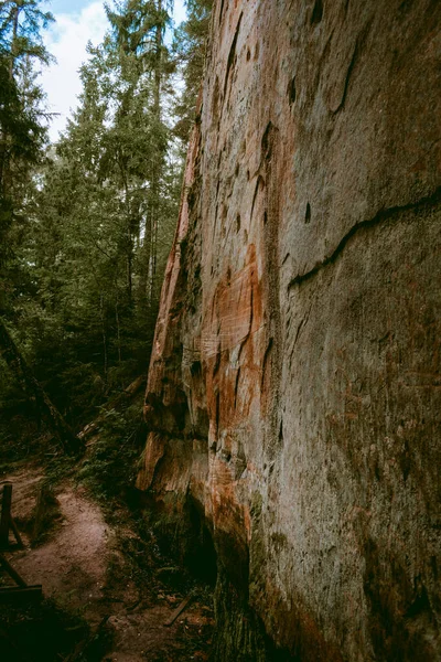 Sendero Por Los Acantilados Piedra Arenisca Licu Langu Junto Río — Foto de Stock