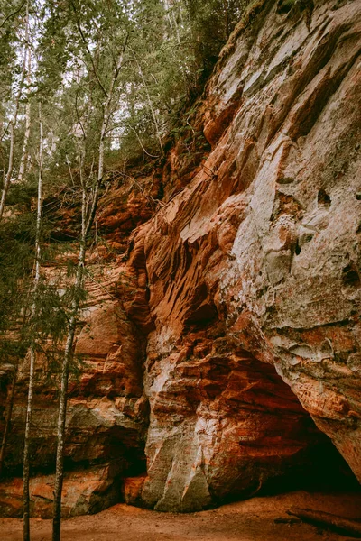 Hermosos Acantilados Arenisca Roja Cueva Del Licu Langu Arenisca Masiva — Foto de Stock