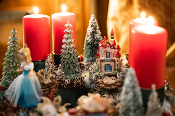 Adventskrans Met Zilveren Linten — Stockfoto