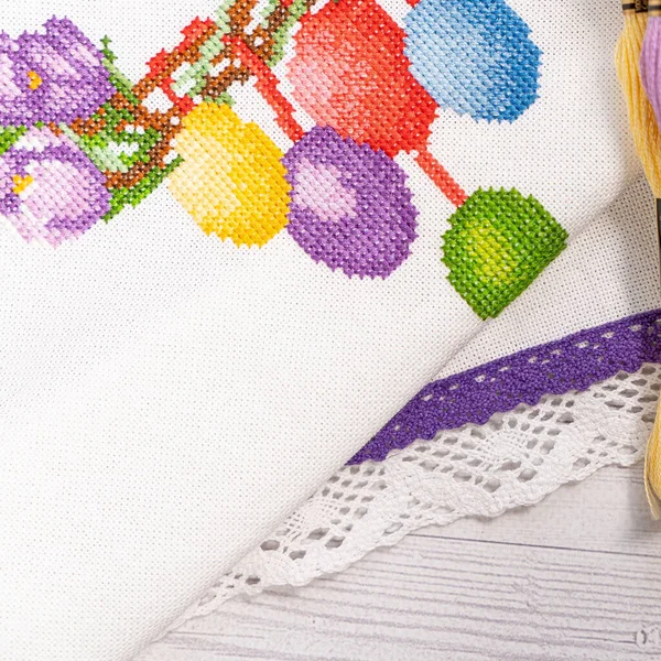 Easter Embroidered Egg Egg Thread Beads Hobby — Stock Photo, Image