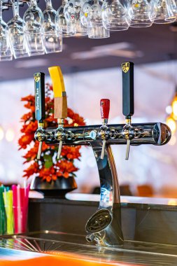 Barda bira musluğu. Bira musluğu. Fıçı Bira Musluğu